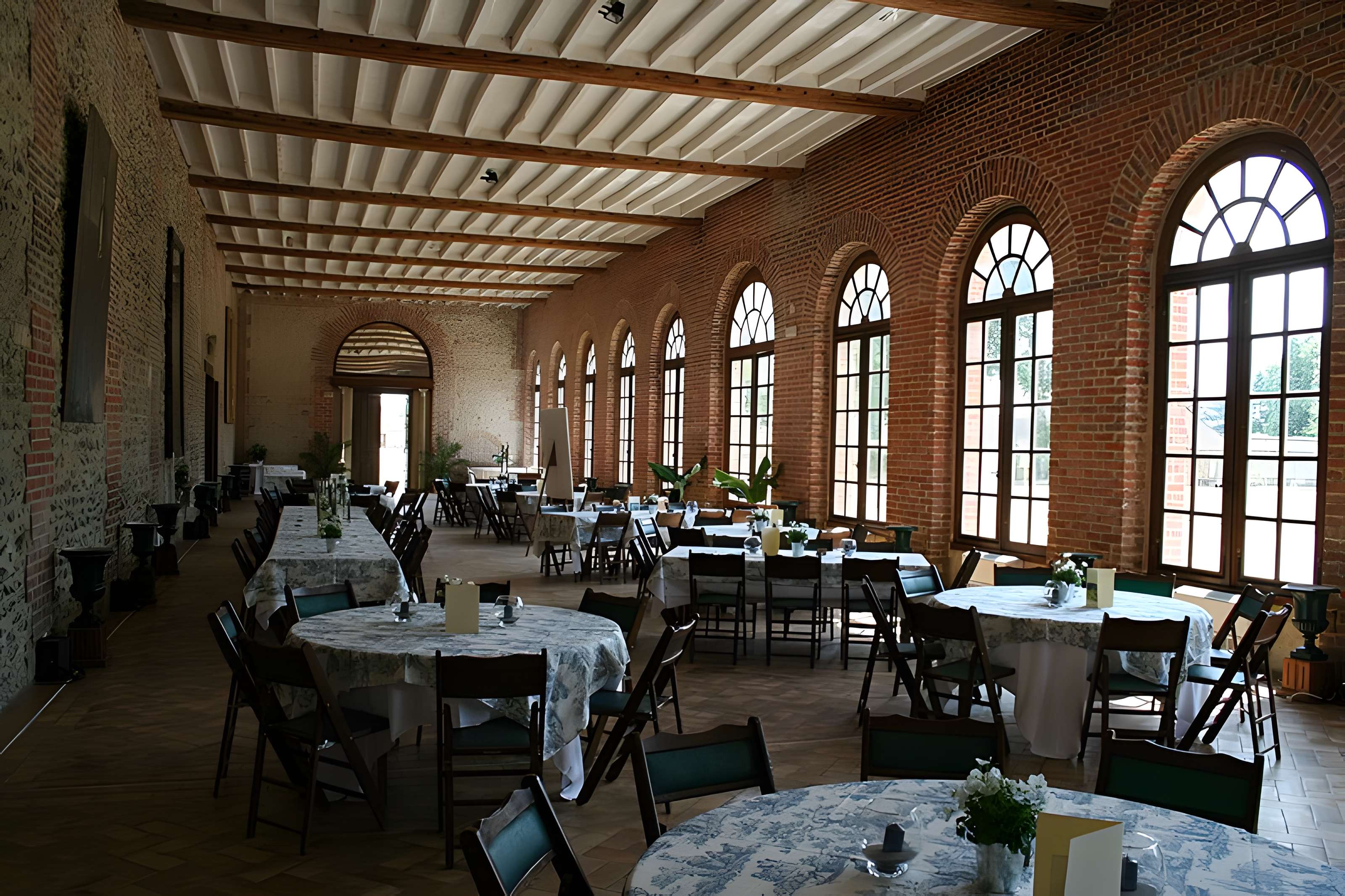 Château de Courtalain et ses dépendances