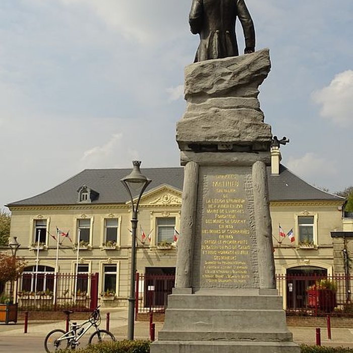 Photo de Monument à Charles Mathieu à Lourches