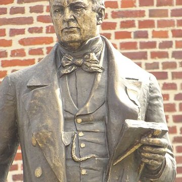 Monument à Charles Mathieu à Lourches