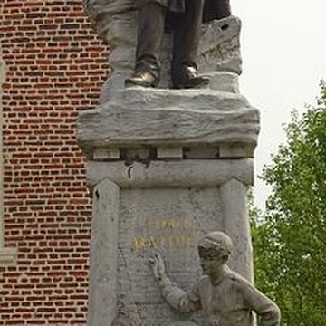 Monument à Charles Mathieu à Lourches