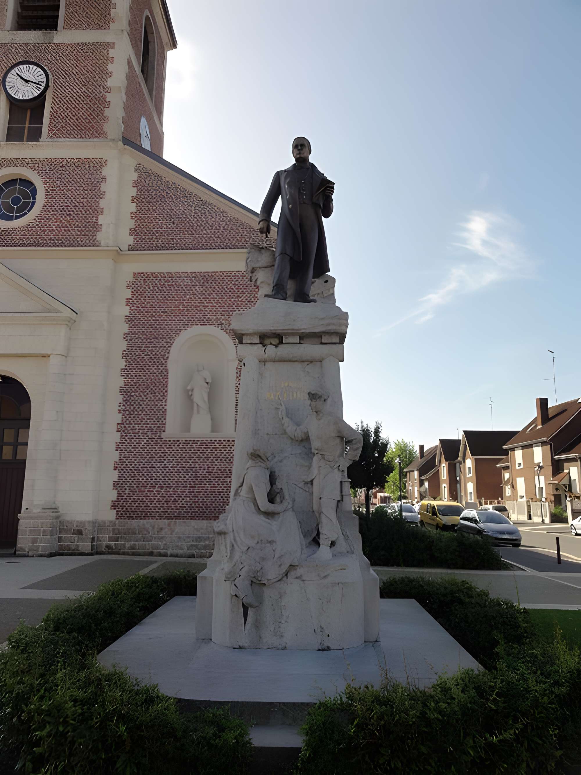 Monument à Charles Mathieu à Lourches