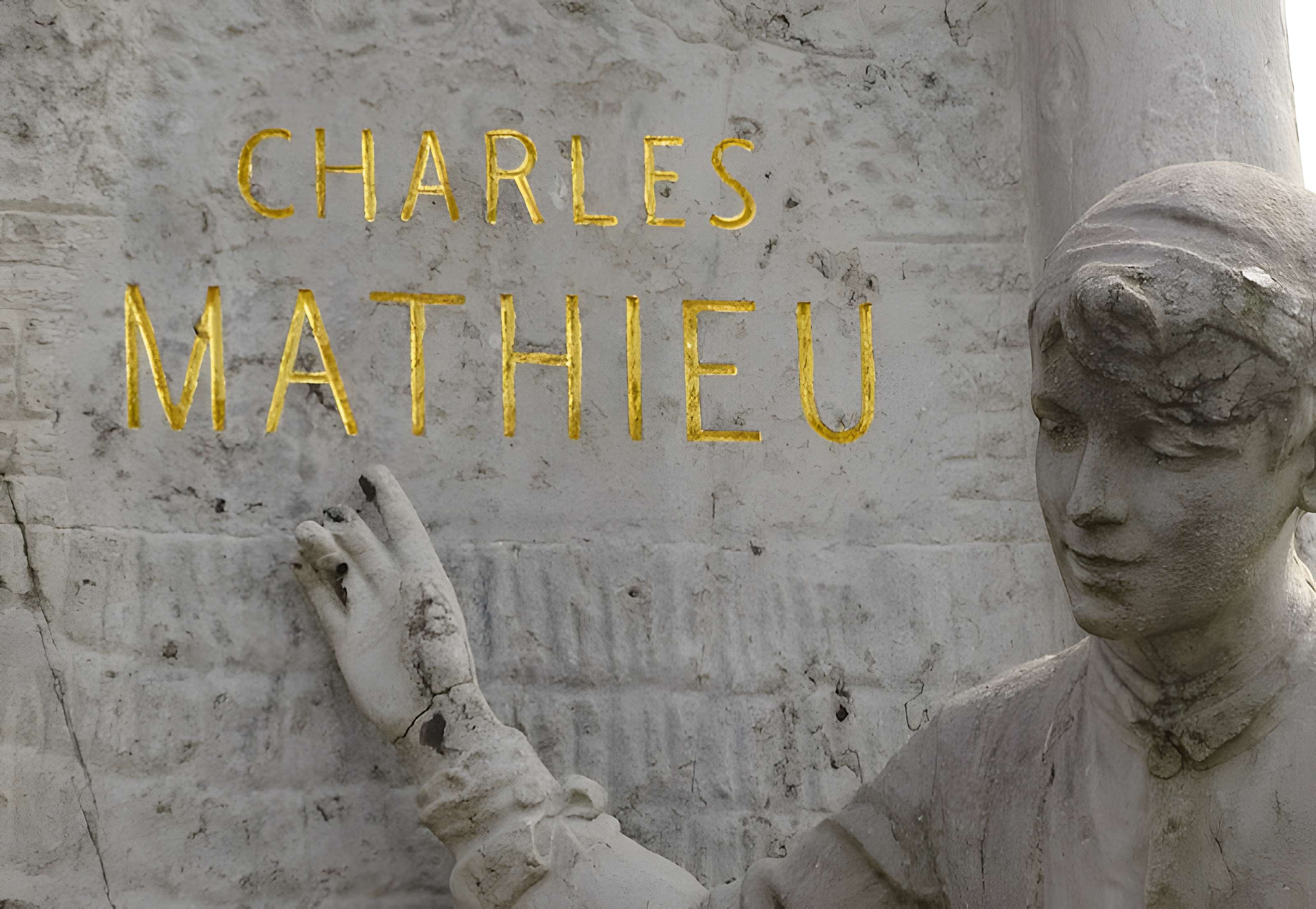 Monument à Charles Mathieu à Lourches
