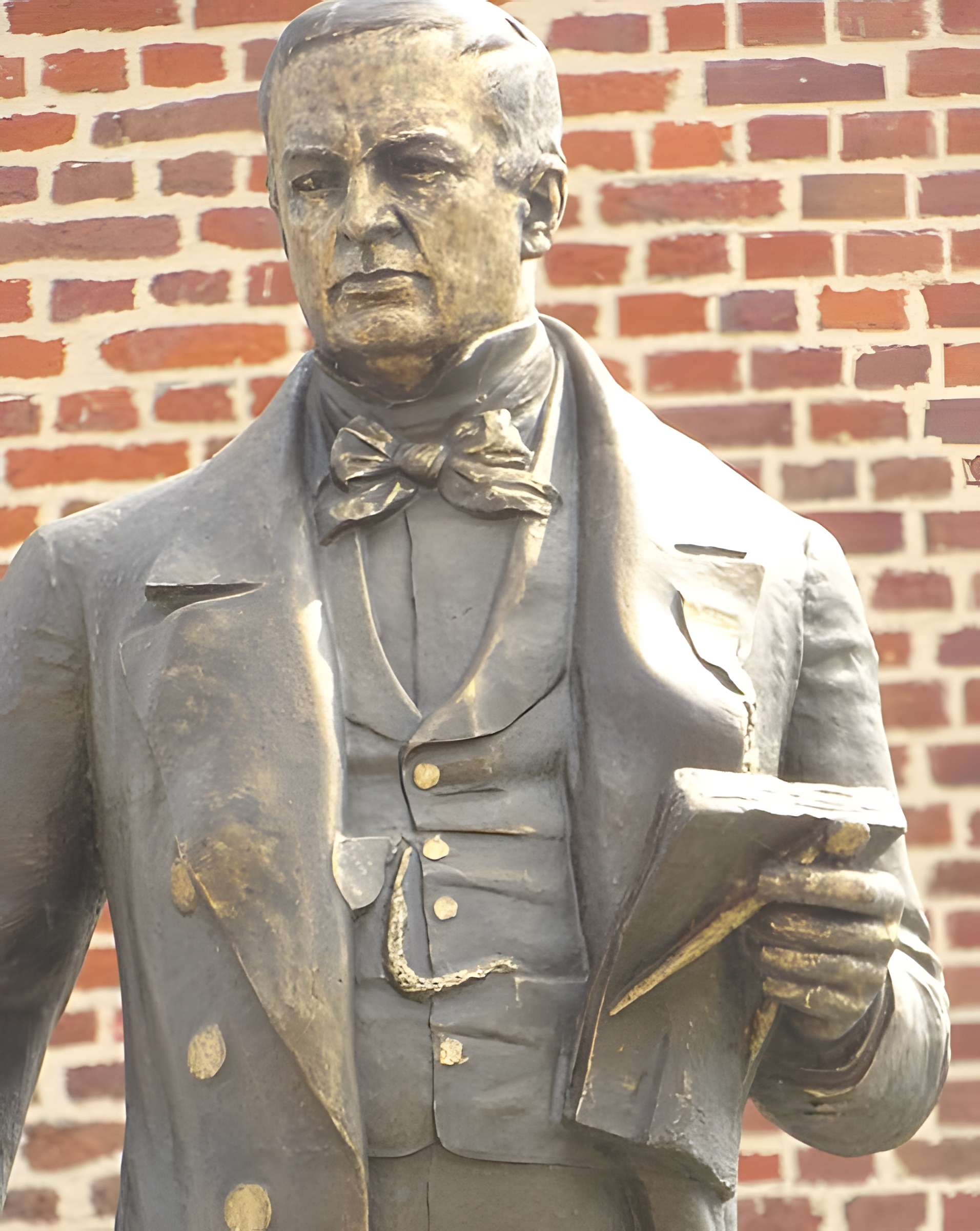 Monument à Charles Mathieu à Lourches