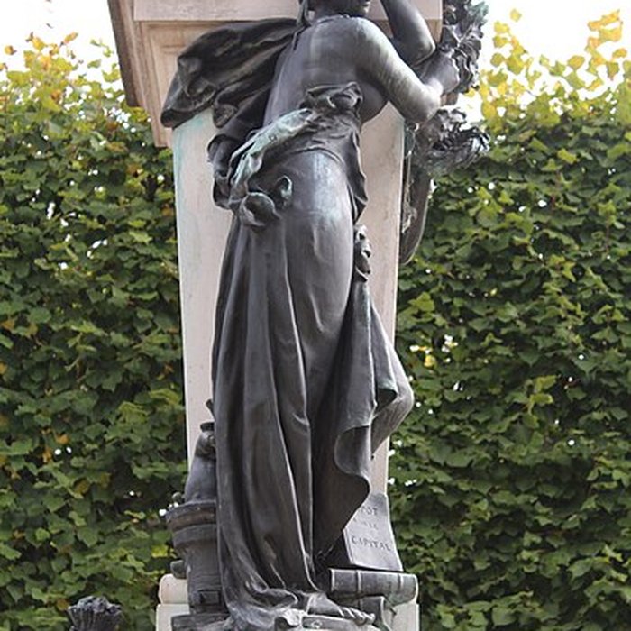 Photo de Monument à Émile Menier de Noisiel