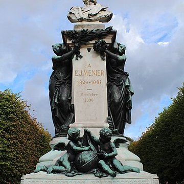 Monument à Émile Menier de Noisiel
