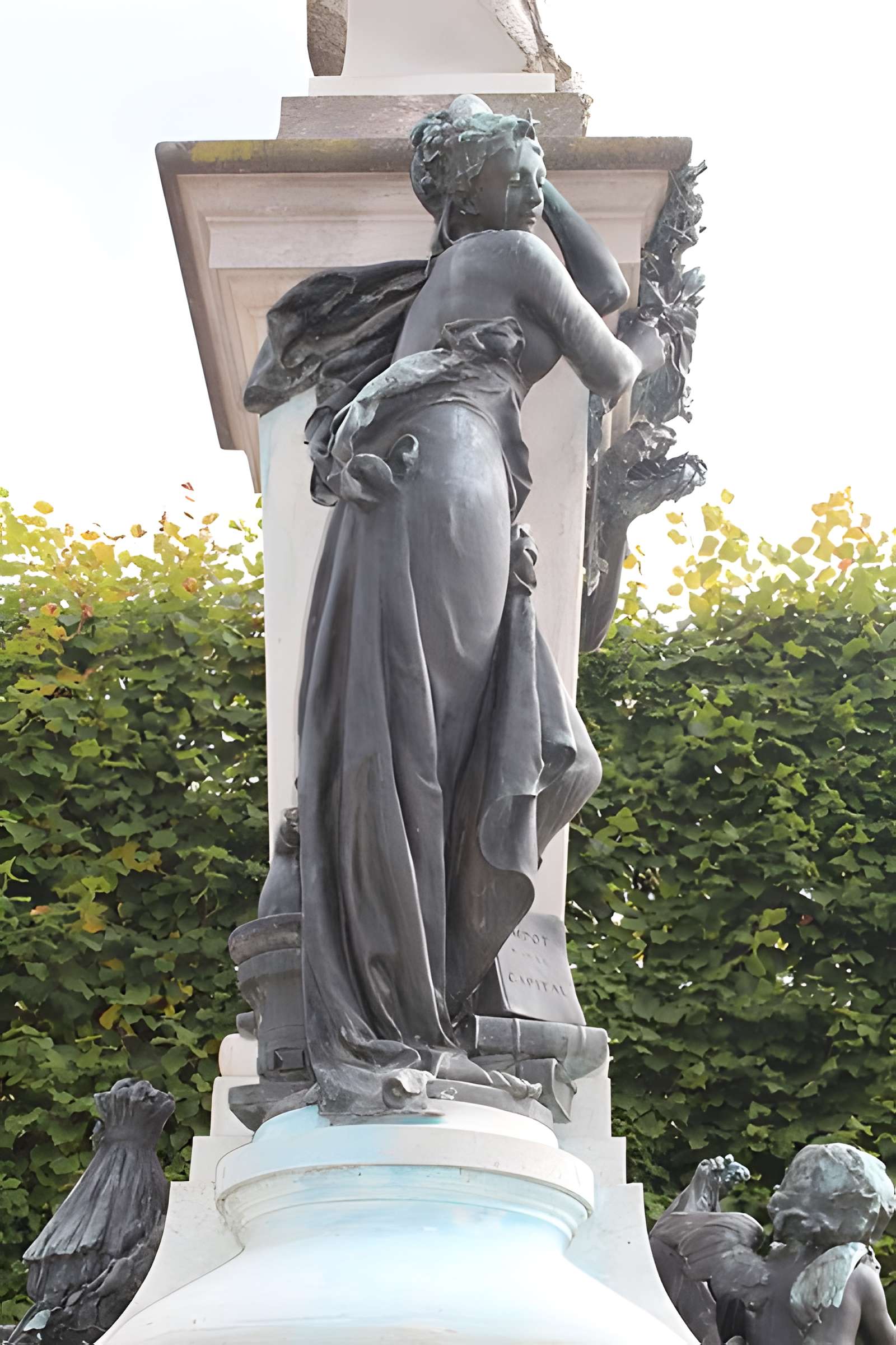 Monument à Émile Menier de Noisiel