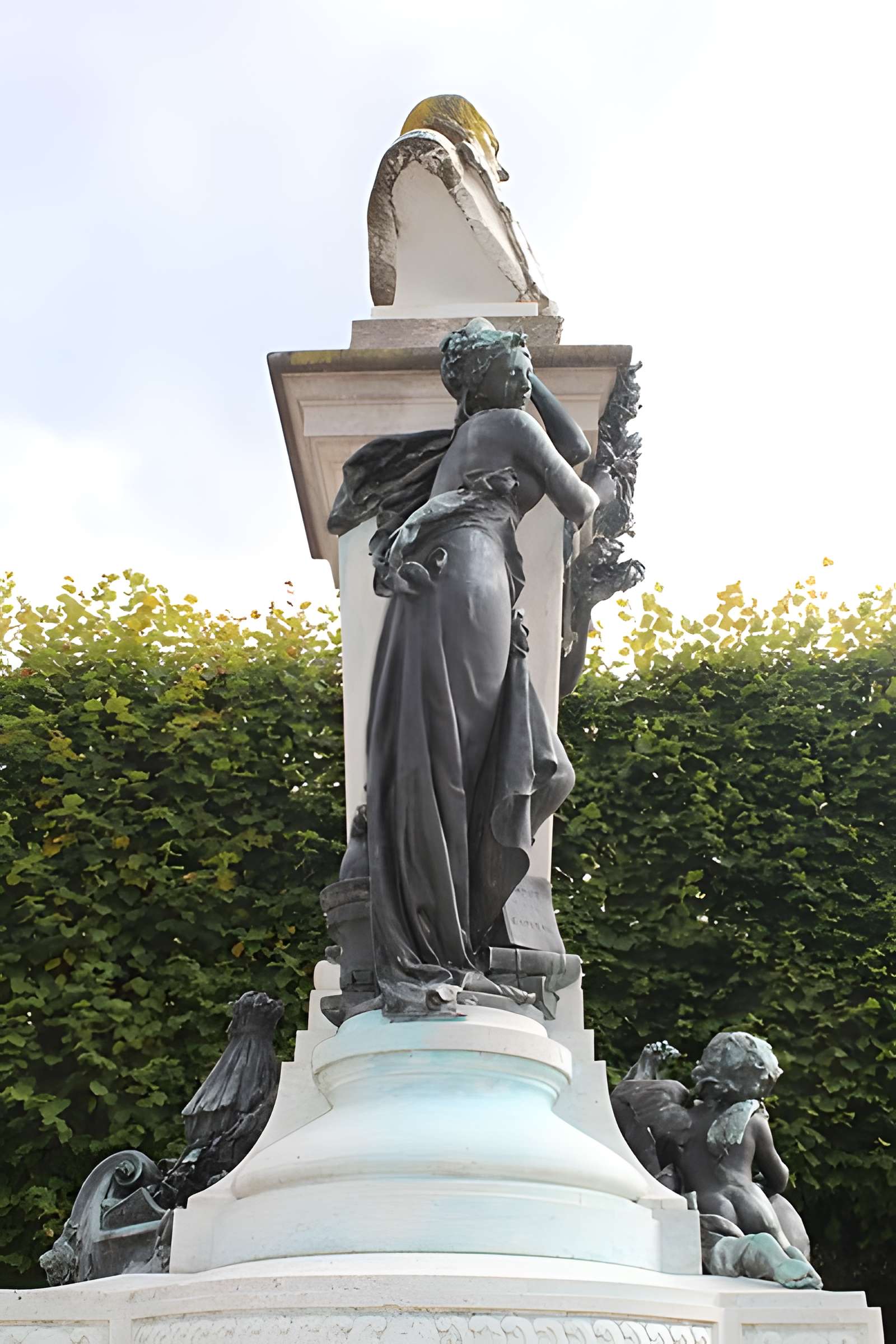 Monument à Émile Menier de Noisiel