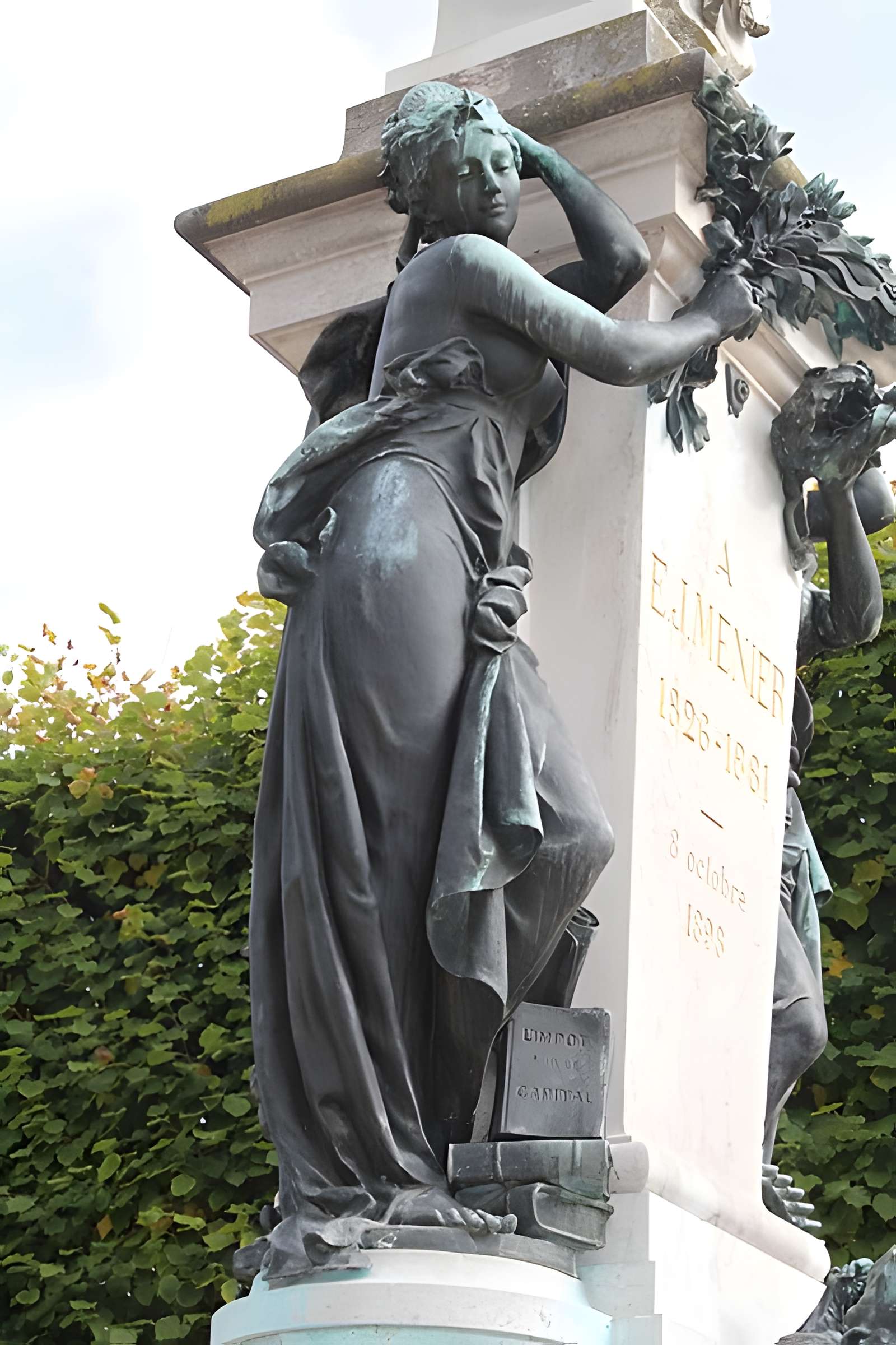 Monument à Émile Menier de Noisiel