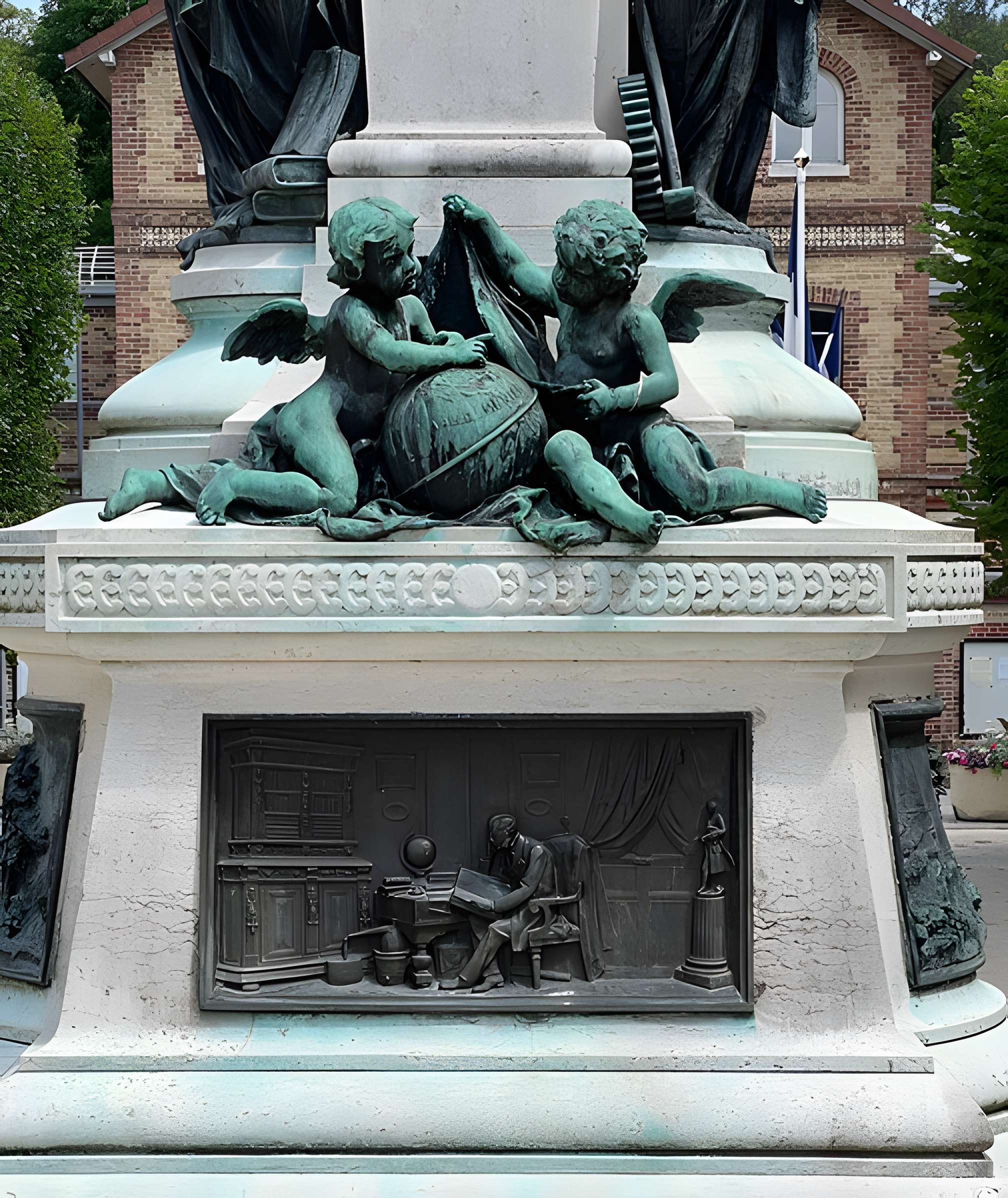 Monument à Émile Menier de Noisiel