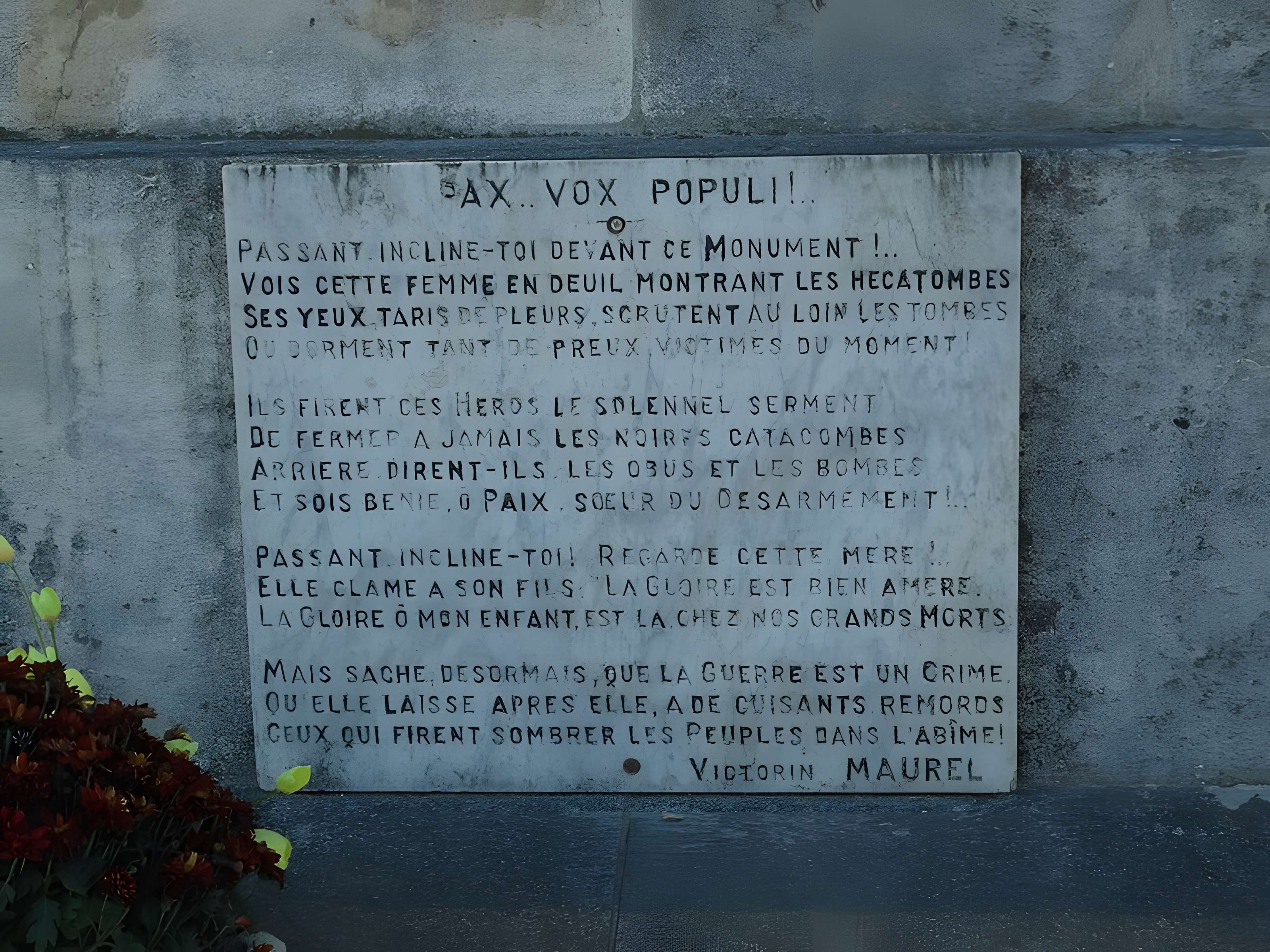 Monument aux morts de Château-Arnoux-Saint-Auban