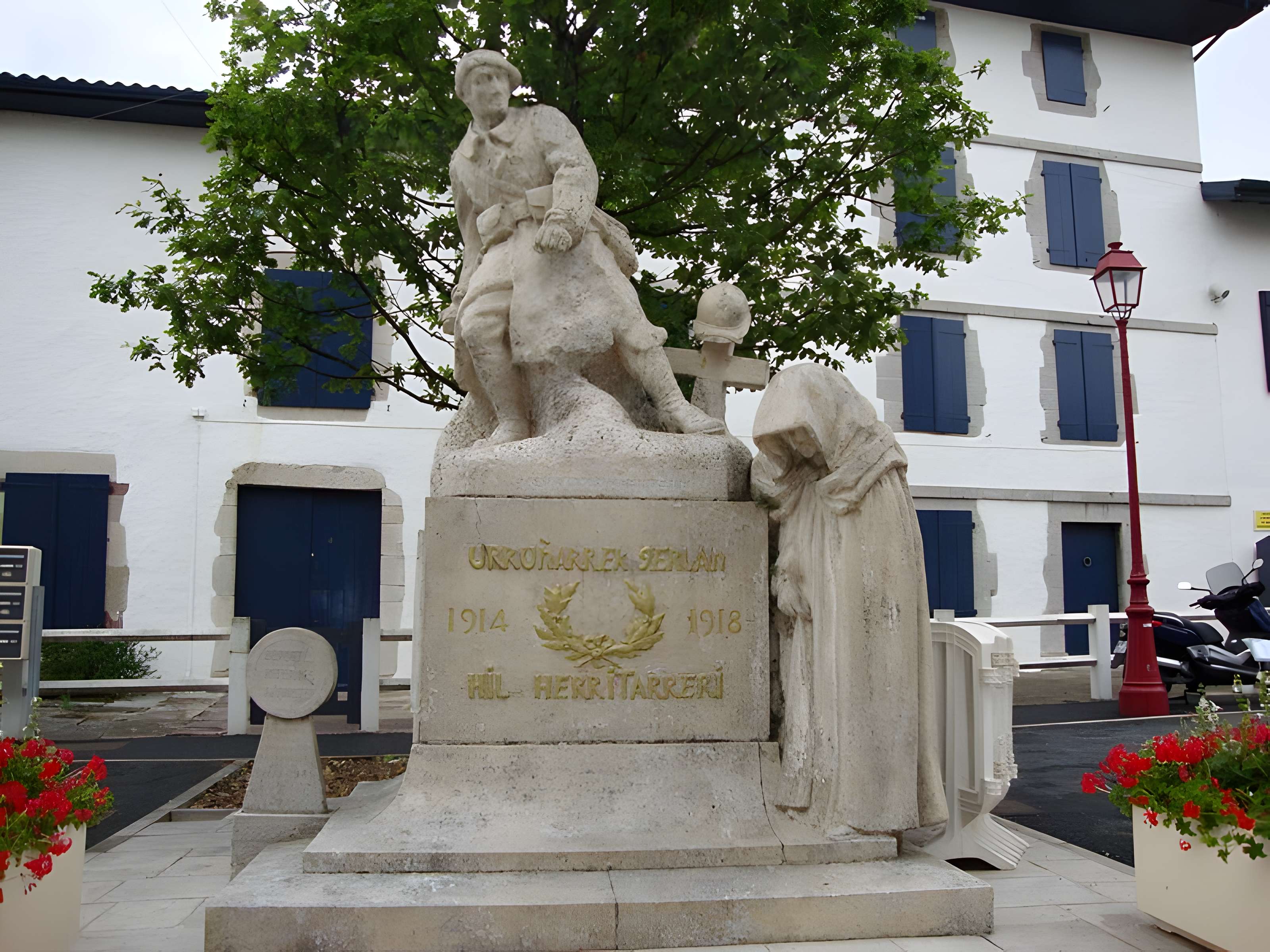 Monument aux morts de la Guerre 1914-1918 d'Urrugne 