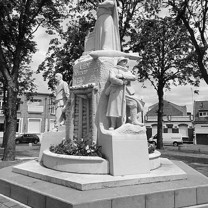 Photo de Monument aux morts de la Première Guerre mondiale de Lens