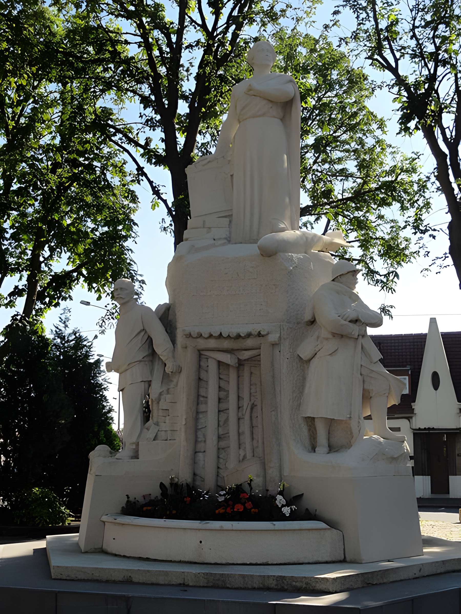 Monument aux morts de la Première Guerre mondiale de Lens