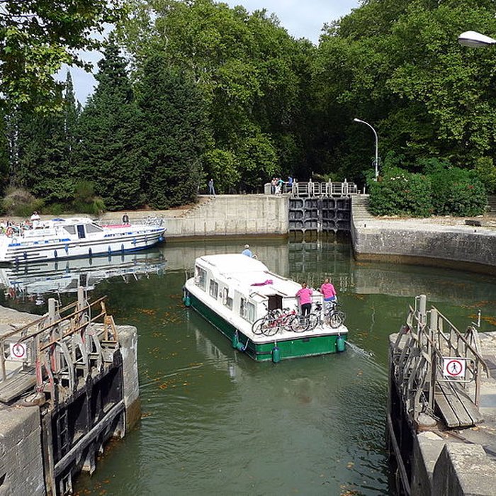 Photo de Canal du Midi : Écluse ronde dAgde