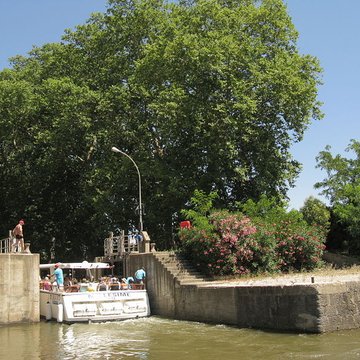 Canal du Midi : Écluse ronde dAgde