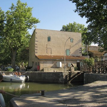 Canal du Midi : Écluse ronde dAgde