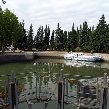 Canal du Midi : Écluse ronde dAgde