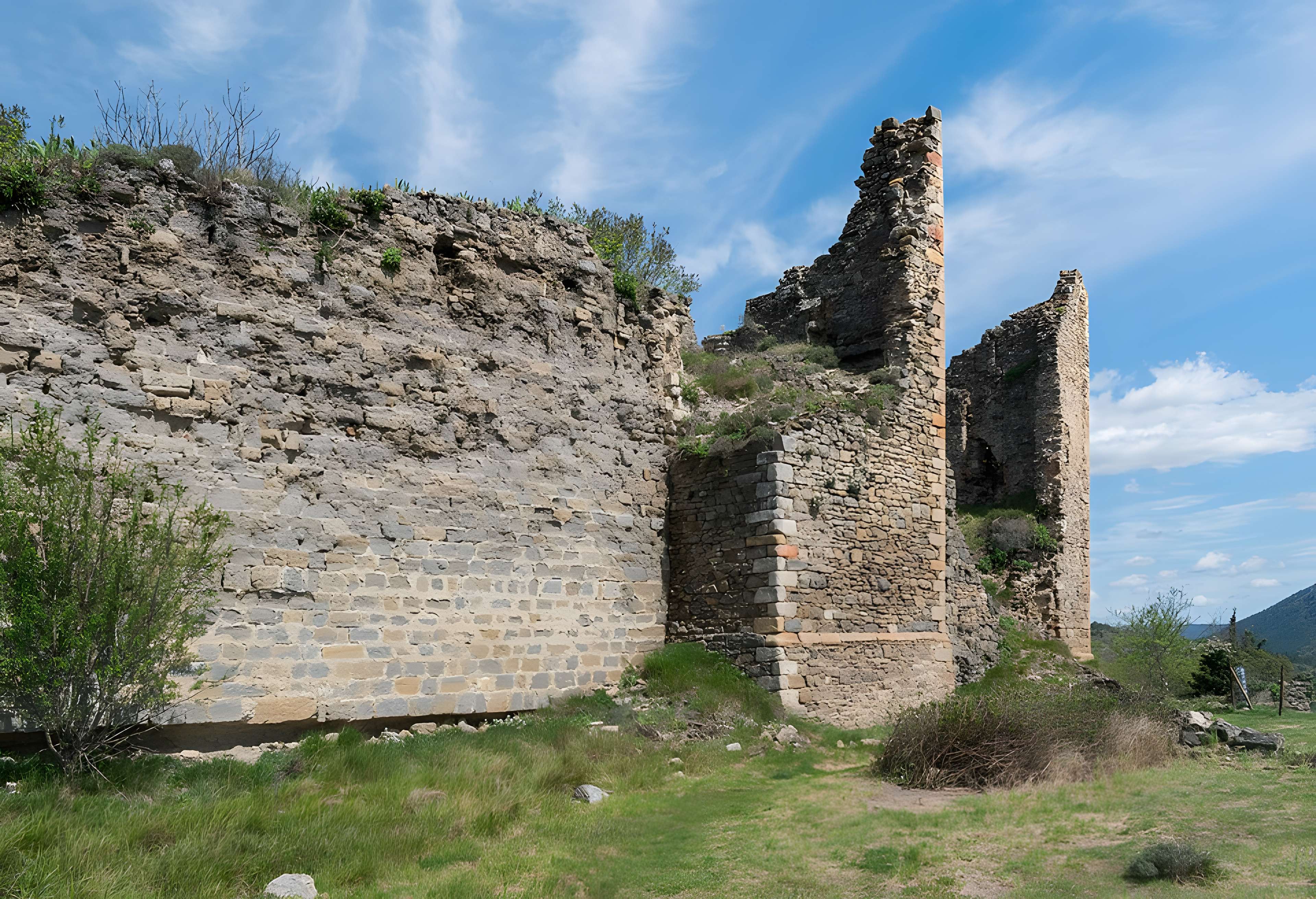 Château de Coustaussa