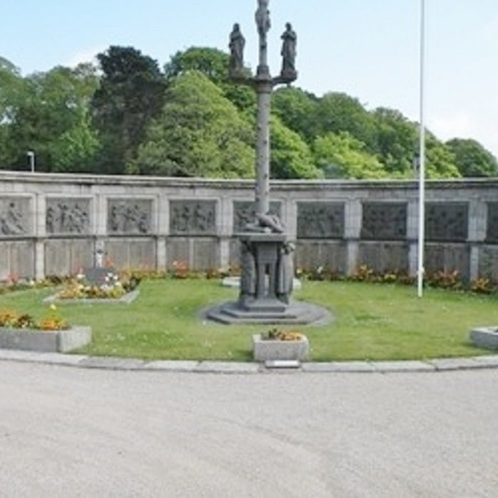 Photo de Monument aux morts de Saint-Pol-de-Léon