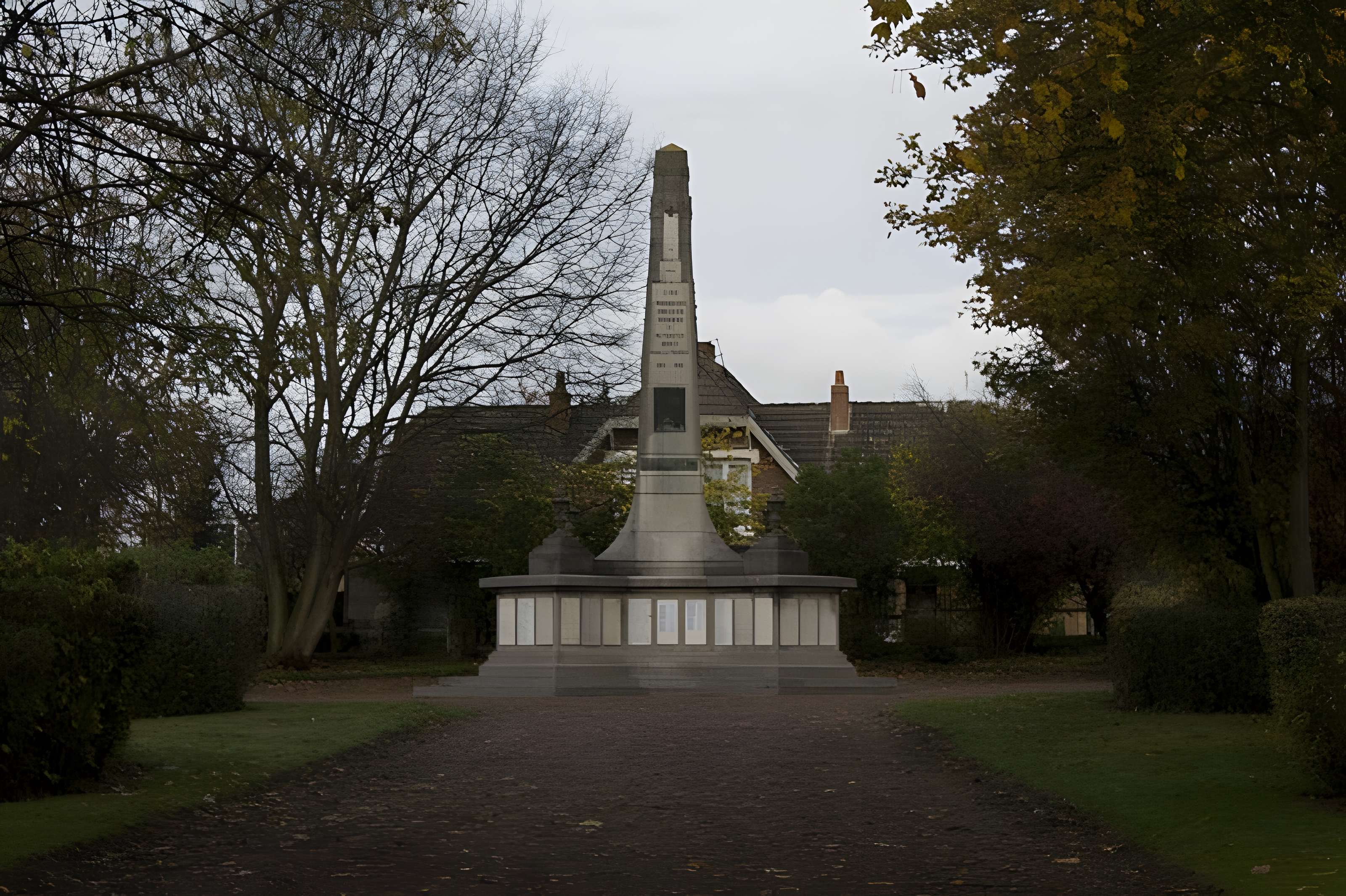 Monument aux morts des mines de Lens 