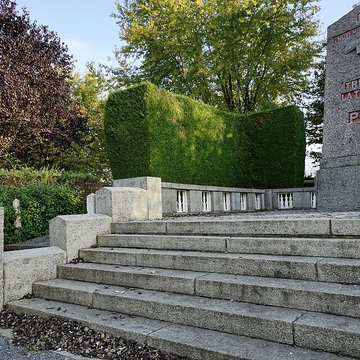 Monument de la Pierre dHaudroy à La Flamengrie