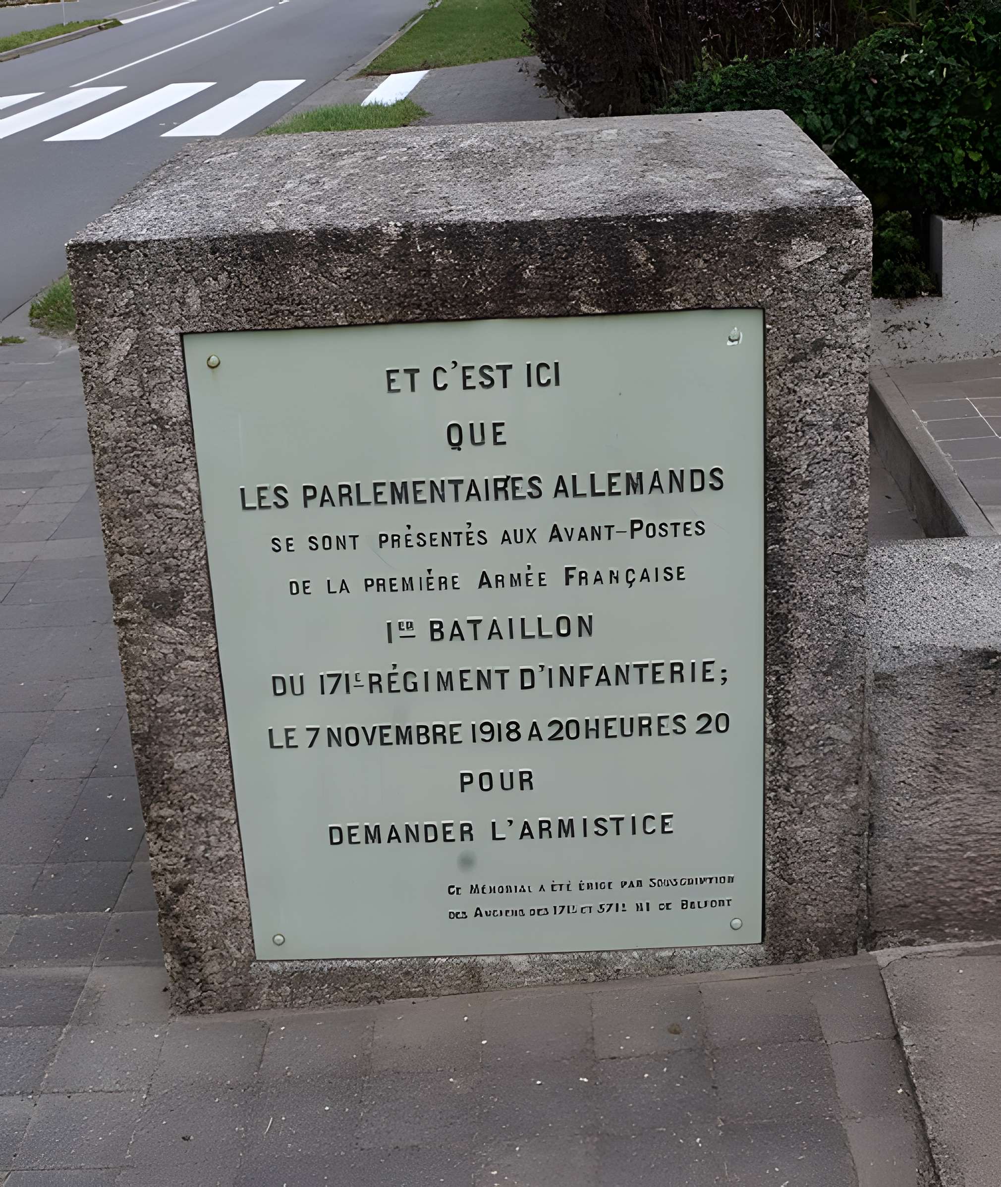 Monument de la Pierre d'Haudroy à La Flamengrie