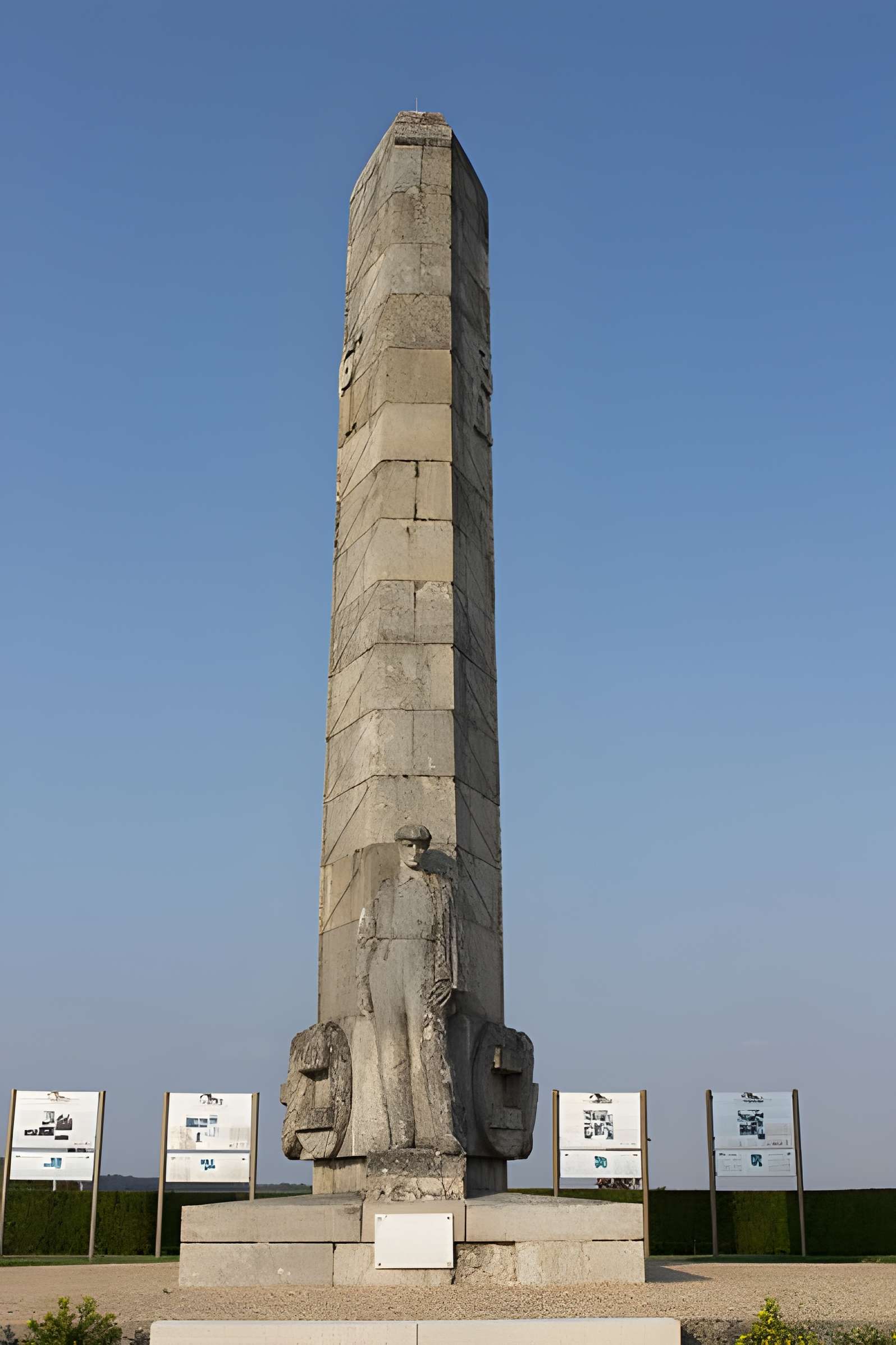 Monument des Basques de Craonnelle 