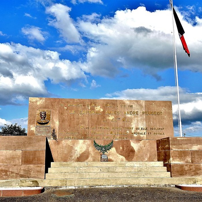 Photo de Monument du caporal Peugeot à Joncherey