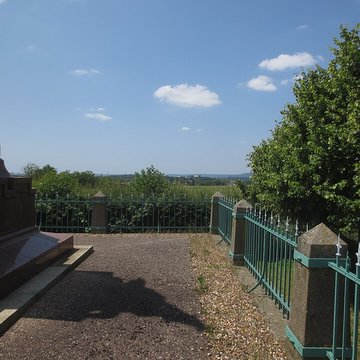 Monument du Souvenir Français à Noisseville