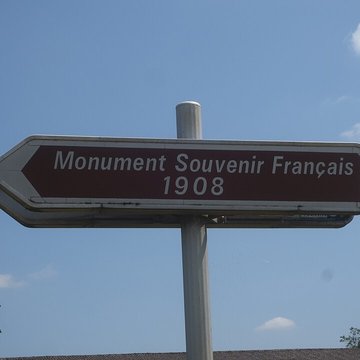 Monument du Souvenir Français à Noisseville