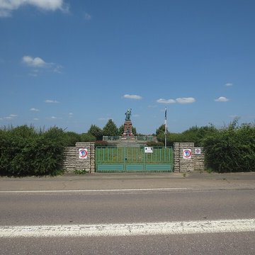 Monument du Souvenir Français à Noisseville