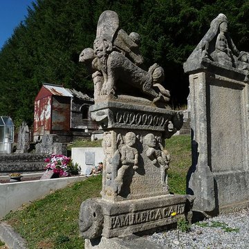 Monument funéraire de la famille Cacaud à Gentioux-Pigerolles