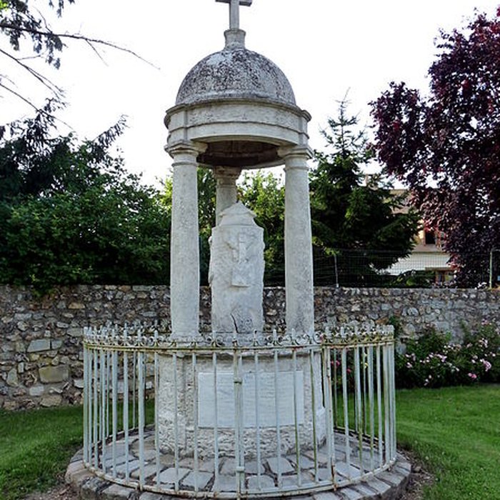Photo de Monument funéraire de Pierre-Seyer à Bois-Jérôme-Saint-Ouen
