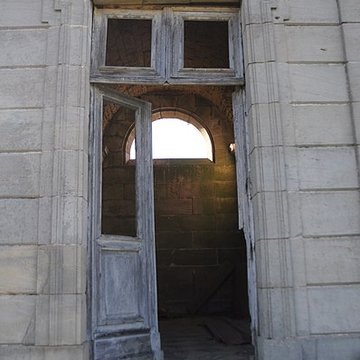 Monument Mathelat à Cemboing