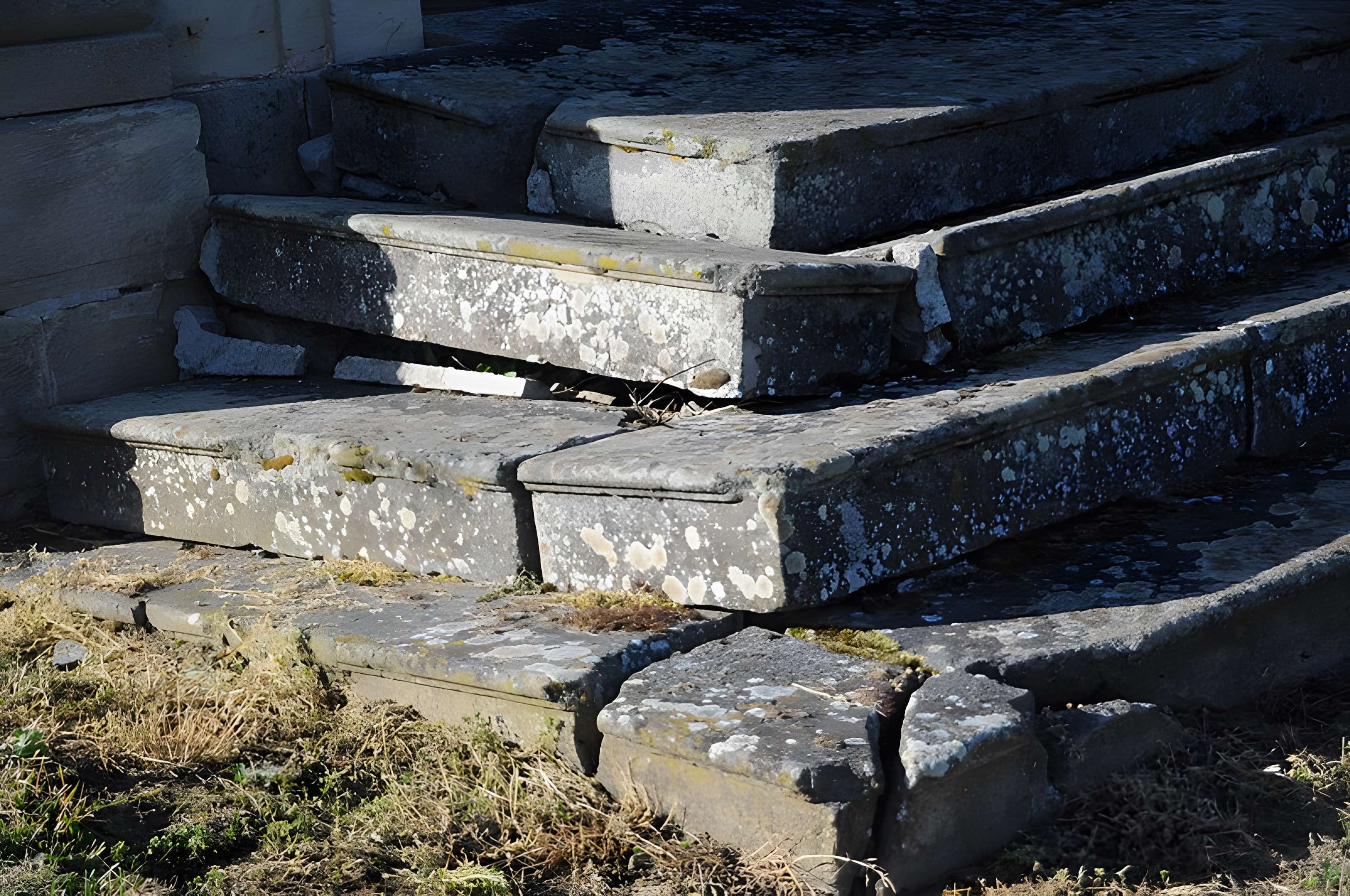 Monument Mathelat à Cemboing