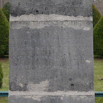 Monument sépulcral du maréchal de Vaux à Paray-Vieille-Poste