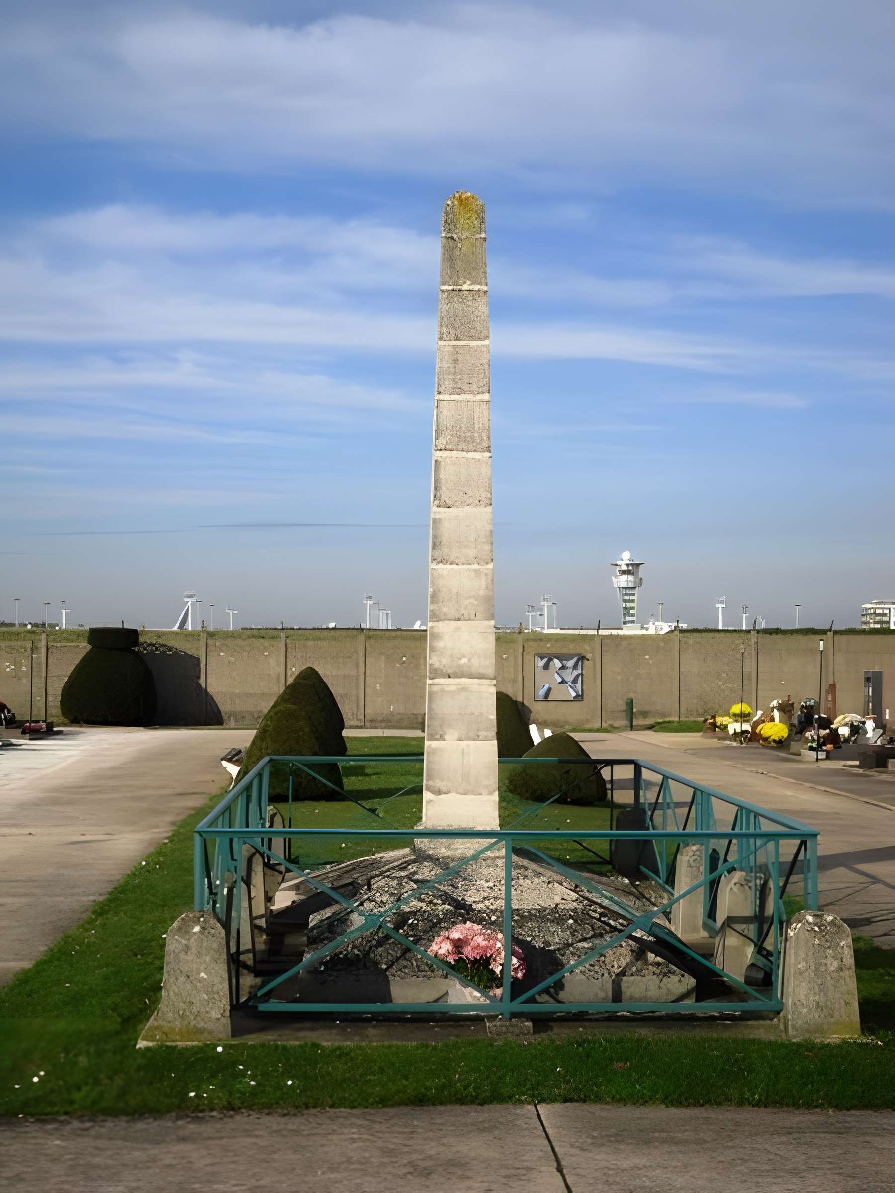 Monument sépulcral du maréchal de Vaux à Paray-Vieille-Poste 