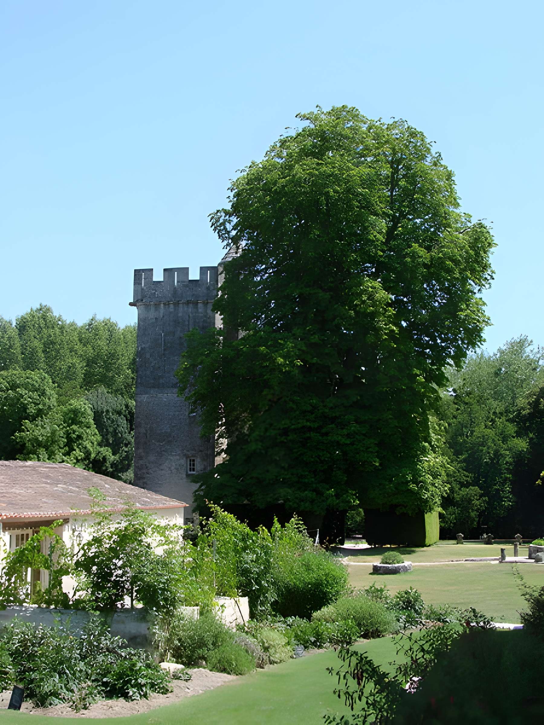 Château de Crazannes