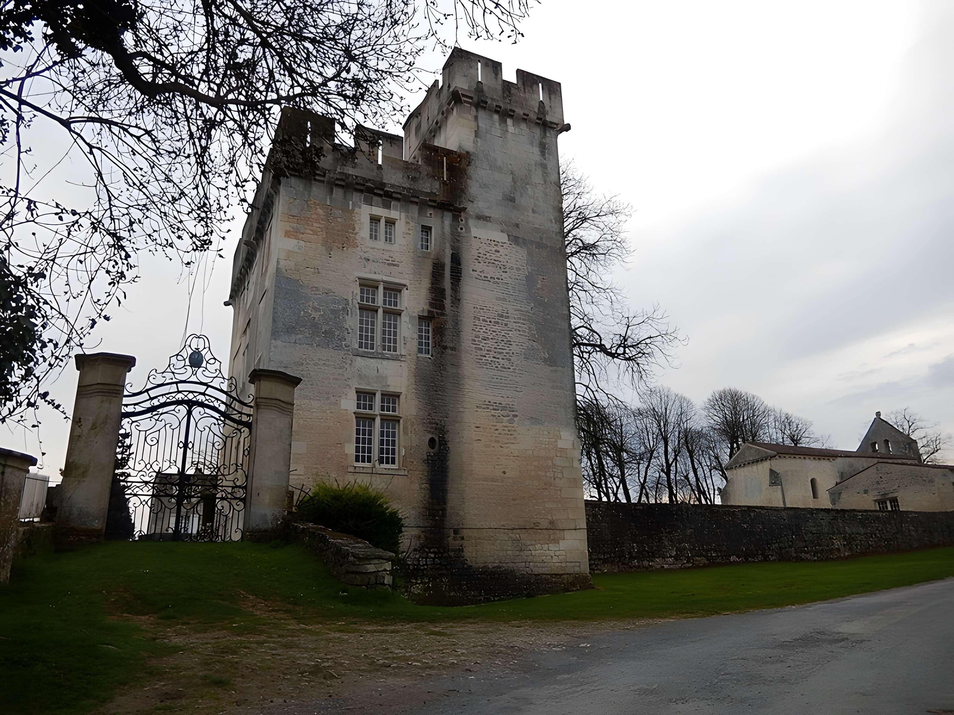 Château de Crazannes