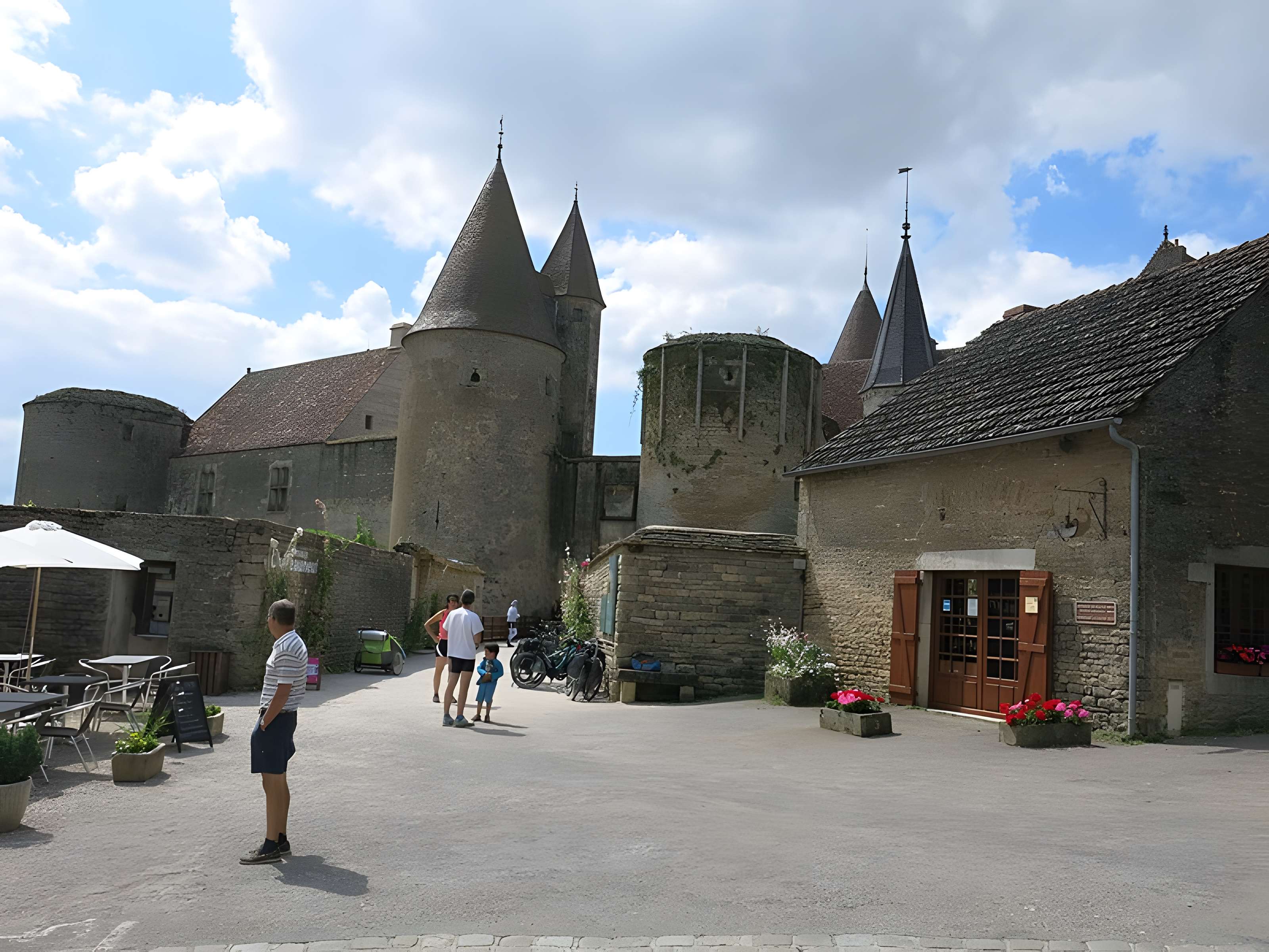 Motte féodale de Châteauneuf