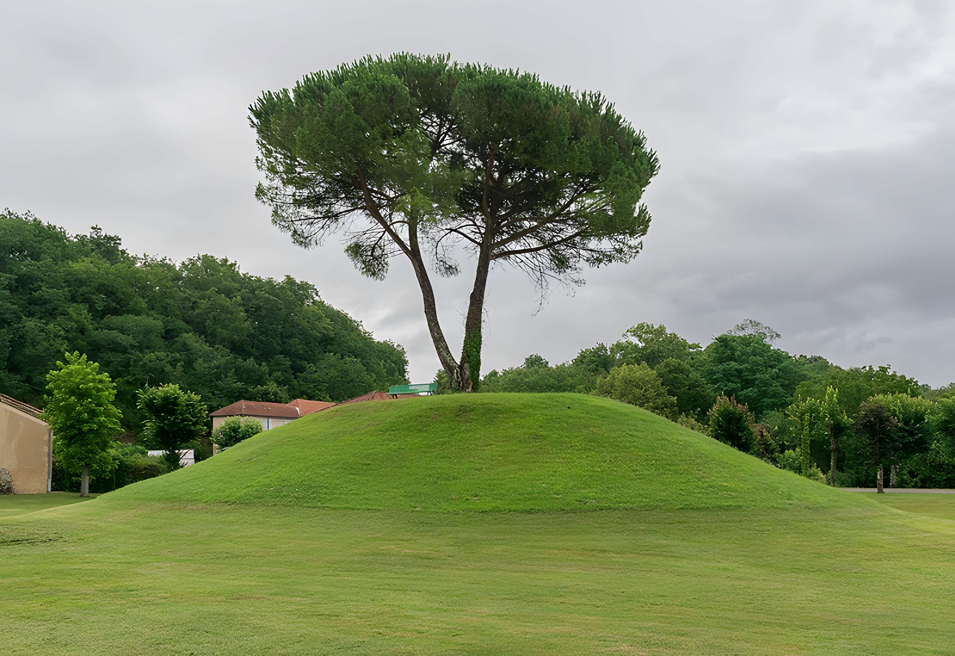 Motte féodale de Lamazère