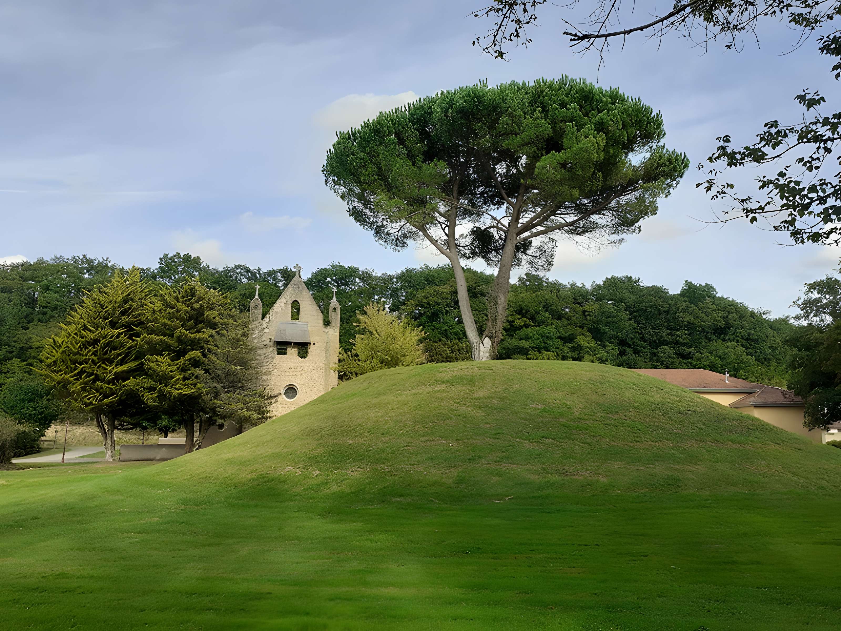 Motte féodale de Lamazère
