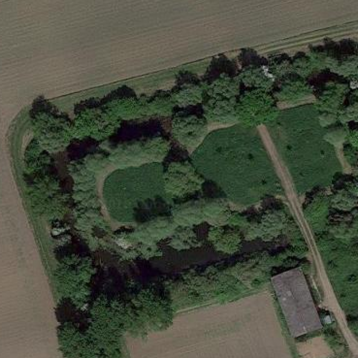 Photo de Motte féodale Rue du Plessy à Vieux-Berquin