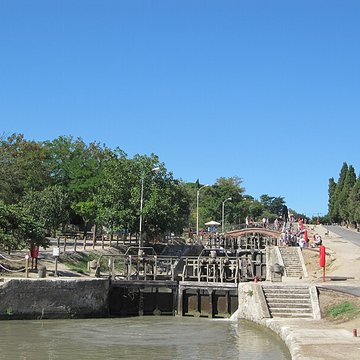 Canal du Midi : Écluses de Fonserannes