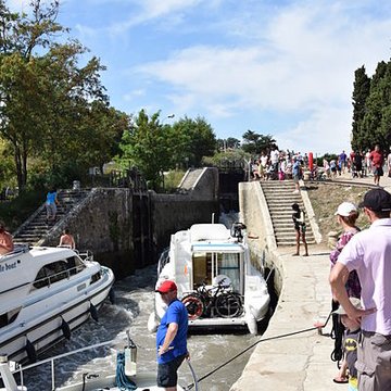 Canal du Midi : Écluses de Fonserannes