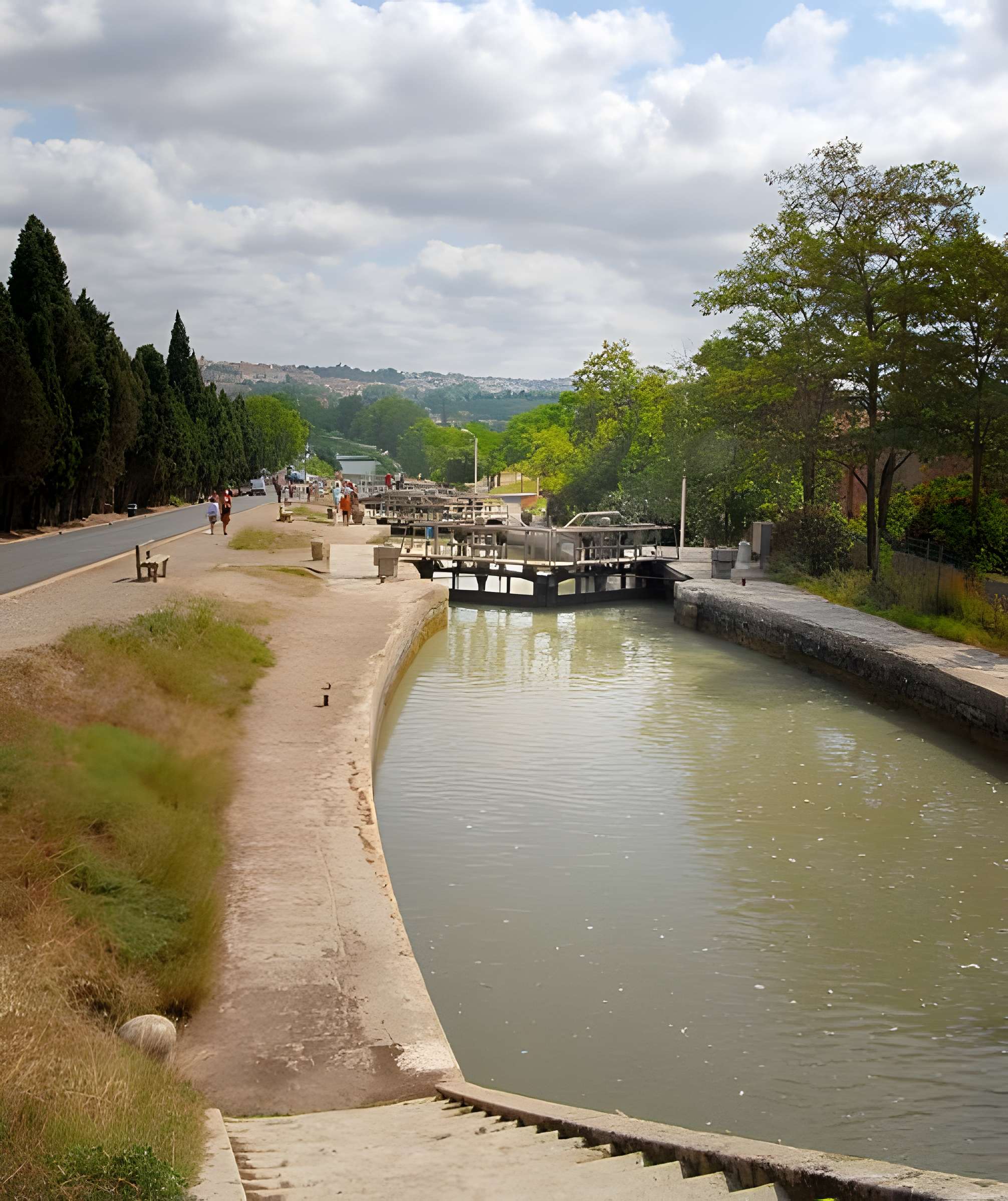 Canal du Midi : Écluses de Fonserannes