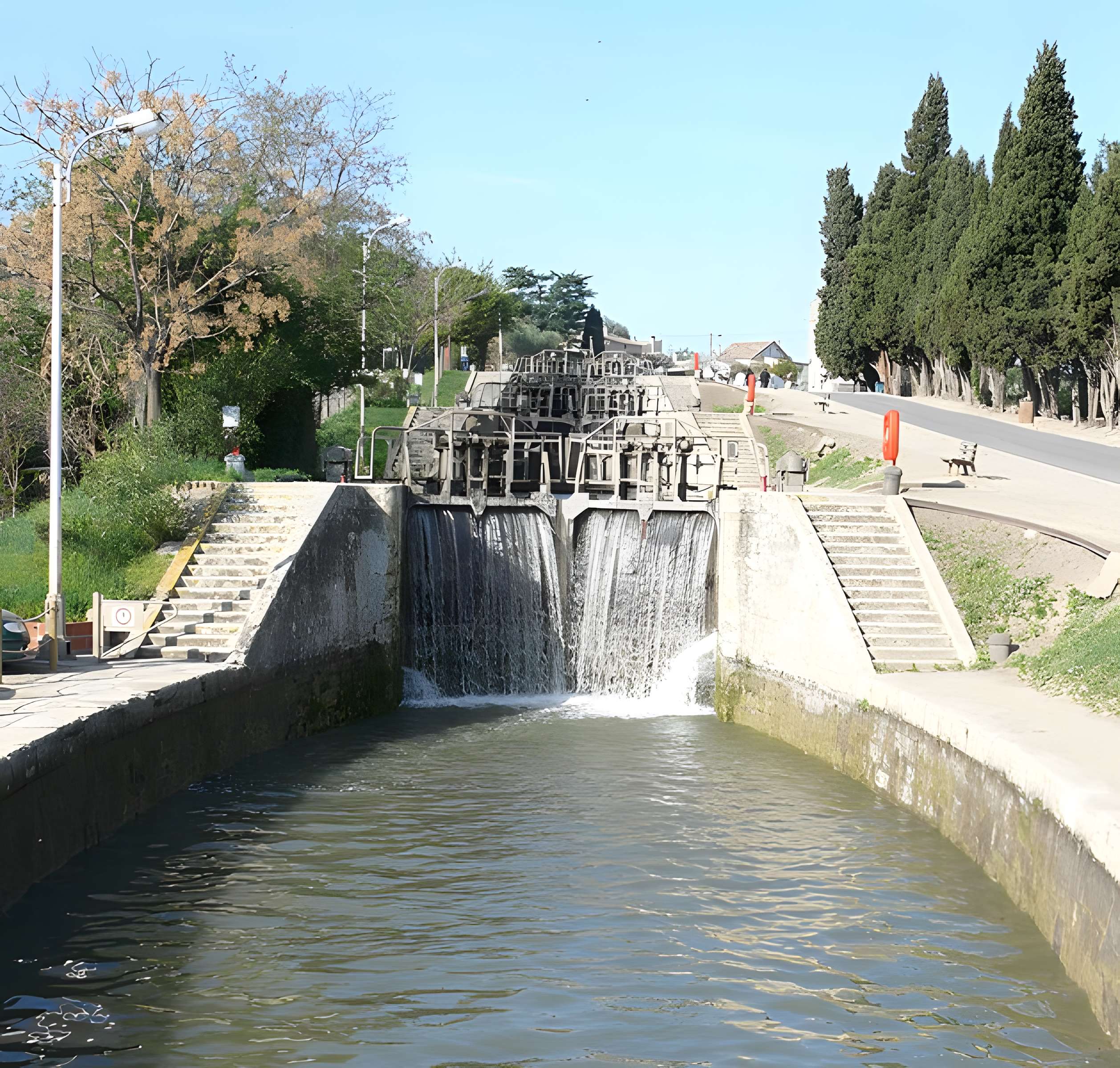 Canal du Midi : Écluses de Fonserannes