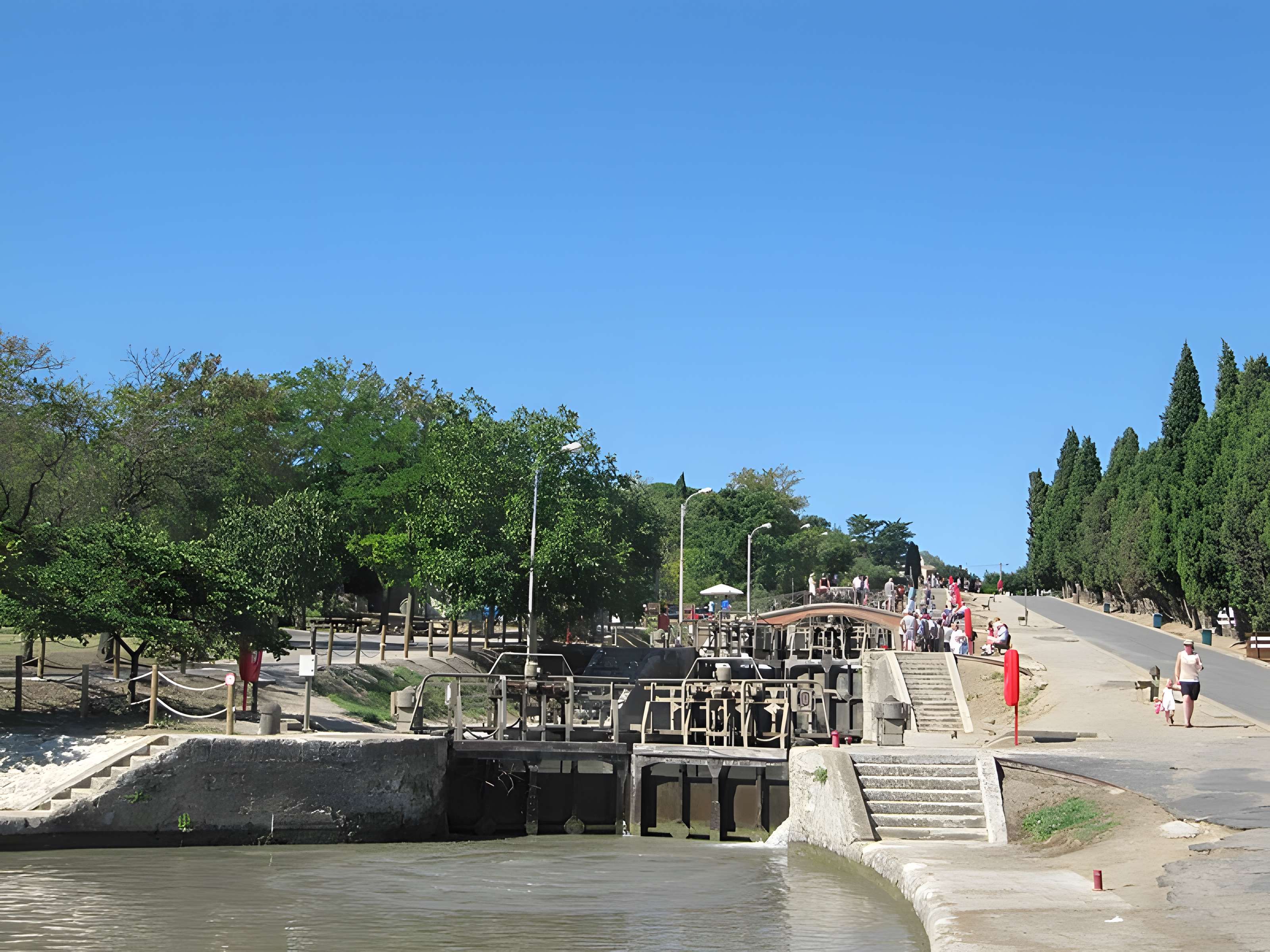 Canal du Midi : Écluses de Fonserannes