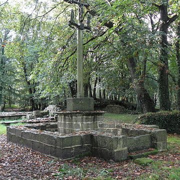 Motte féodale et camp de Lesquellen à Plabennec