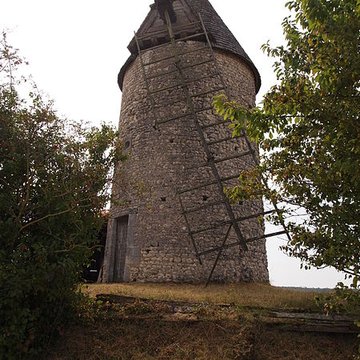 Moulin à vent de la Paille à Bessac